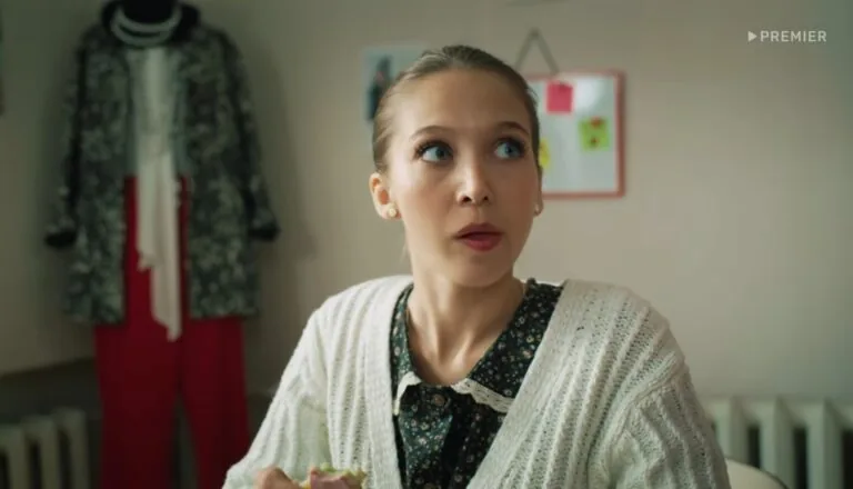 Момент из 9 серии 2 сезона